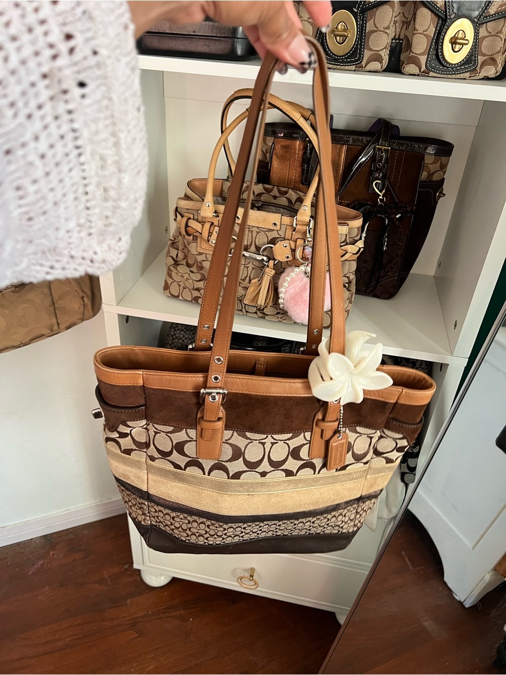 Y2K ICONIC Coach Signature Stripe Patchwork Tote - Picture 9 of 16